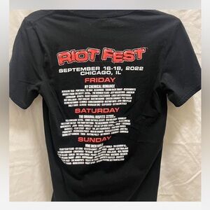 Authentic 2022 riot fest black tee. Cotton material.
